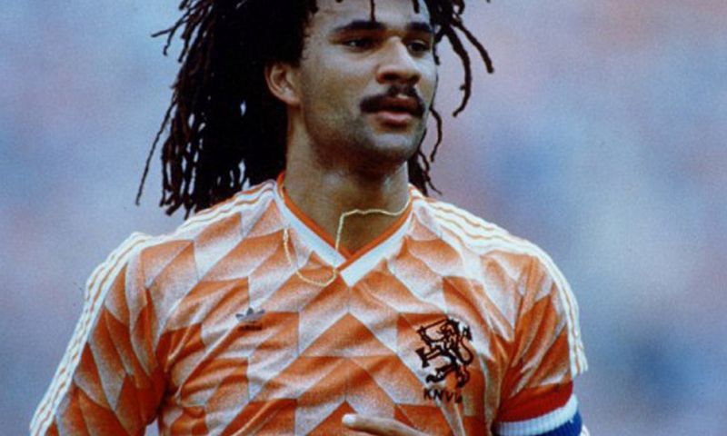 Thời niên thiếu và xuất thân của Ruud Gullit